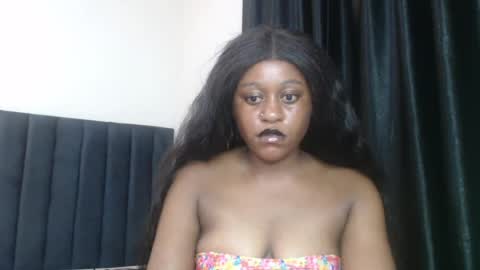 Ella online show from July 13, 6:00 pm