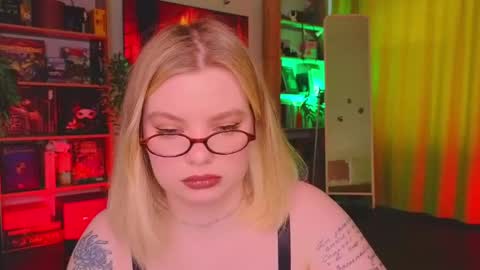 Jane  online show from May 8, 2:56 pm