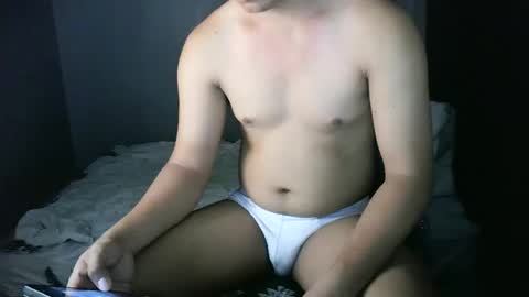 hottie_kyle69 online show from March 24, 1:06 pm