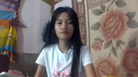 hottie_ptite online show from January 6, 3:10 am