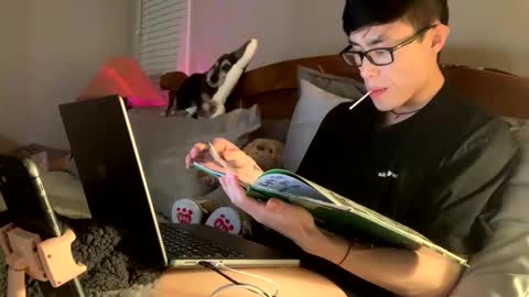 hottiewithabody101 online show from March 29, 4:30 pm