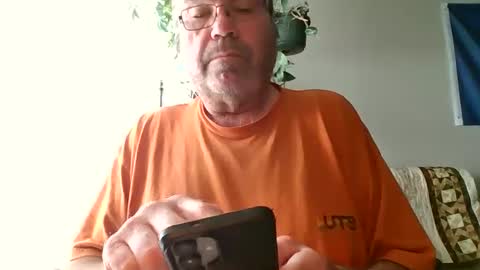 Hottop 1981 online show from November 8, 5:16 pm