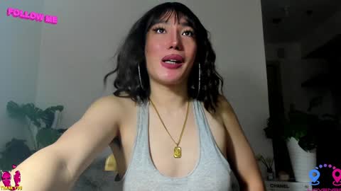 crishinahotty online show from February 6, 6:29 am