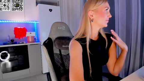 Snapshot of hotyplays chatting on February 26, 2:38 pm Susan online show from February 26, 2:38 pm