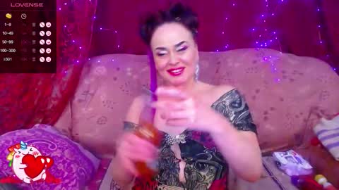 Hotzlata online show from October 3, 10:45 am