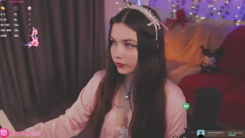 Mia online show from May 26, 5:08 pm