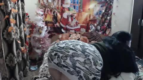 hugeassdevil online show from February 15, 10:31 pm