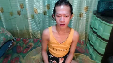 hugecockanna online show from December 2, 7:01 pm