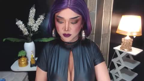 Christine online show from May 12, 5:05 am