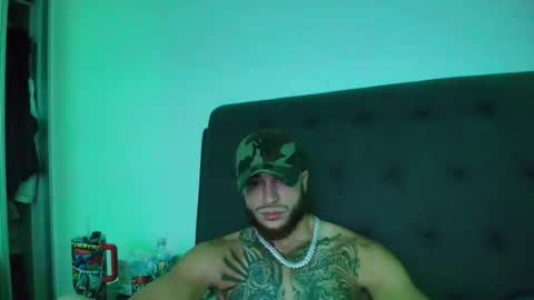 hugecockcommando online show from October 25, 4:29 pm