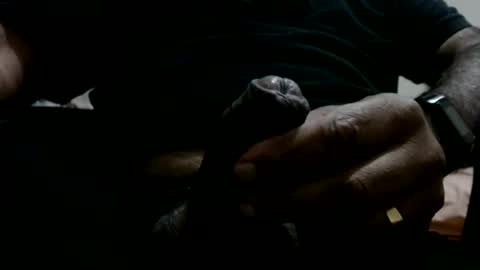 Snapshot of hugo_bulls chatting on February 10, 10:20 am HunkyLover online show from February 10, 10:20 am