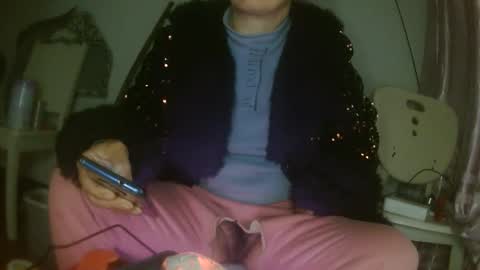 hujiajia520321431 online show from January 5, 10:02 pm