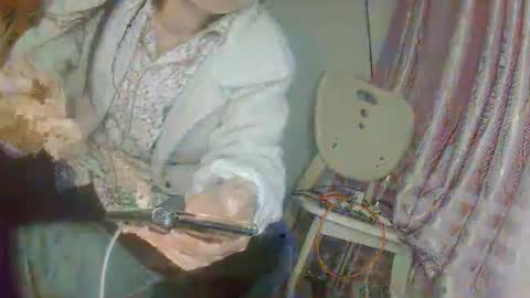 hujiajia520321431 online show from February 15, 12:15 pm