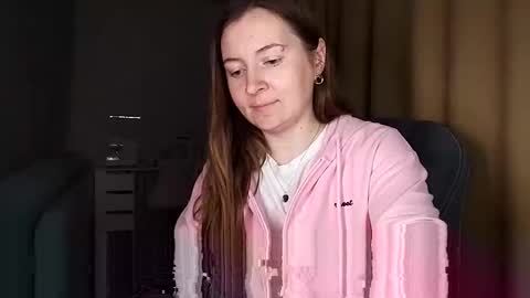 HumpyGrey online show from April 9, 6:02 pm