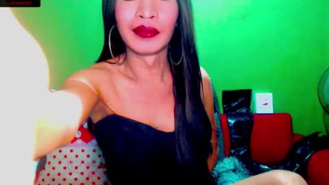 Snapshot of hung_diva chatting on October 1, 5:34 pm REAL BIG COCK online show from October 1, 5:34 pm