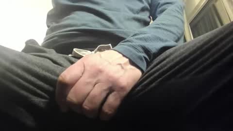 Big uncut cock dripping online show from December 16, 7:58 am