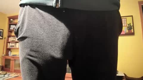 Big uncut cock dripping online show from December 21, 12:20 am