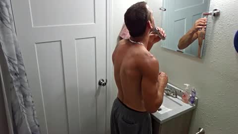 hunganhorny88 online show from May 10, 7:53 pm