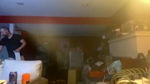 hungbwc99999 online show from April 1, 9:54 am