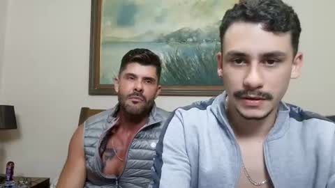hungcaique online show from July 17, 3:08 am