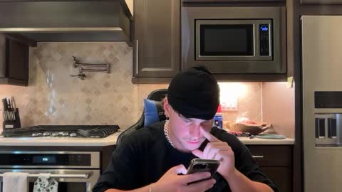 Snapshot of hungkingg22 chatting on September 24, 4:36 pm hungkingg22 online show from September 24, 4:36 pm