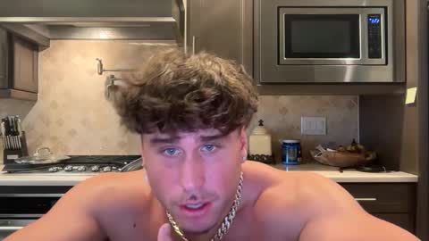 Snapshot of hungkingg22 chatting on October 14, 4:43 pm hungkingg22 online show from October 14, 4:43 pm