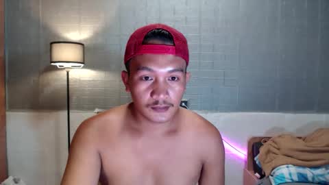 hunkylloyd online show from February 3, 6:40 am