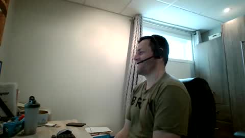 hurley7890 online show from April 14, 2:31 pm