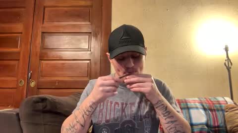 husbandandwife2011 online show from February 26, 2:30 am