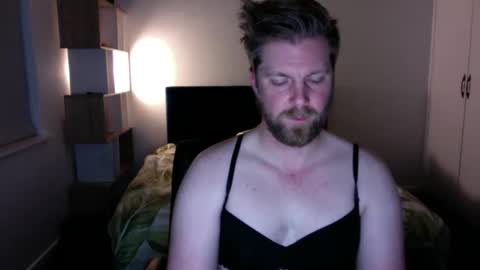 Snapshot of husheddesire chatting on September 15, 4:08 pm Em. online show from September 15, 4:08 pm