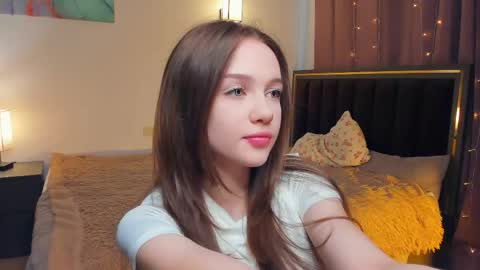 Lily online show from May 11, 7:48 am
