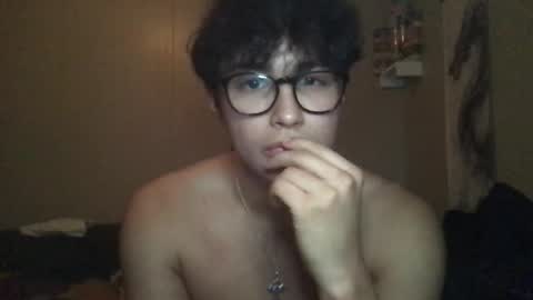 Snapshot of hyunluv chatting on October 8, 7:03 am hyunluv online show from October 8, 7:03 am