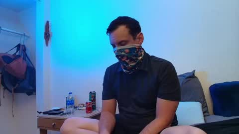 i o ro online show from June 3, 7:11 am