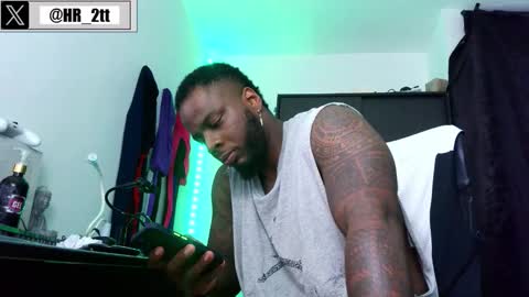 Snapshot of iam_hotbbc chatting on October 27, 4:01 am Mr H Independent model online show from October 27, 4:01 am