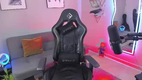 Light online show from August 1, 1:18 am