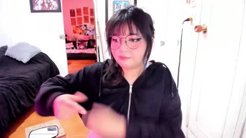 Zoe 3 online show from January 8, 10:15 pm