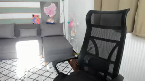 Baby Gal online show from November 1, 8:46 am