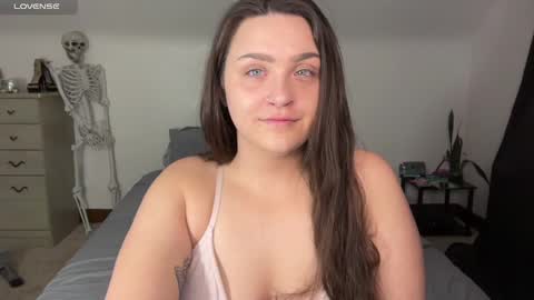 Snapshot of iamcrystalann chatting on February 19, 4:55 am Crystal online show from February 19, 4:55 am