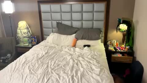 iamjoonrising online show from March 3, 9:38 am