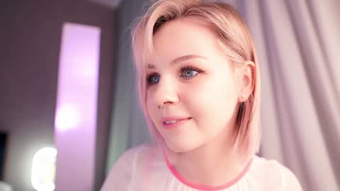 Nina  online show from February 2, 8:51 pm