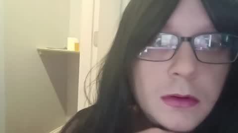 TransSissyB online show from November 20, 2:32 am