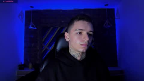 IAN CASTILLO online show from March 16, 11:14 am