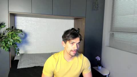 Snapshot of ian_davis chatting on September 29, 11:53 am Ian Davis online show from September 29, 11:53 am