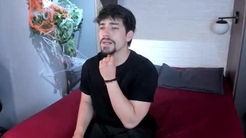 Ian Davis online show from October 30, 12:50 pm