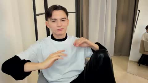 ian online show from February 7, 3:26 pm