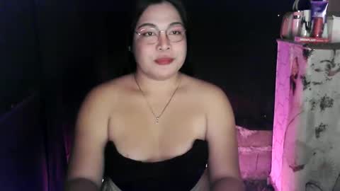 iana online show from May 11, 10:11 am