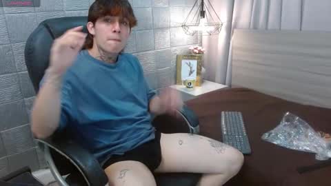 Snapshot of iancute_ chatting on September 27, 11:13 pm ian online show from September 27, 11:13 pm