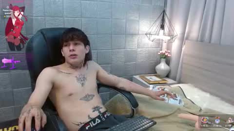 Snapshot of iancute_ chatting on September 21, 5:55 am ian online show from September 21, 5:55 am