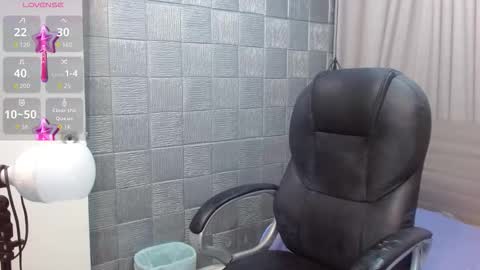 ian online show from November 28, 5:04 am