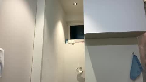 iandy12 online show from October 12, 7:38 pm